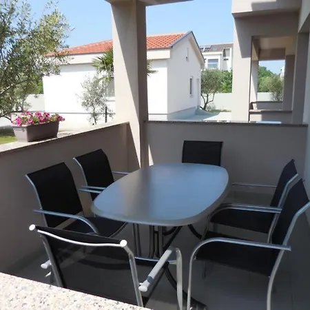 Olive Garden Apartment