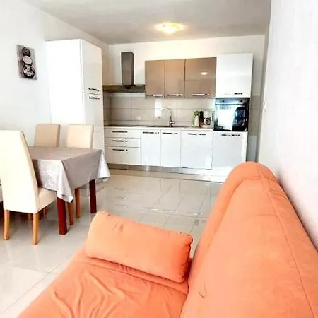 Olive Garden Apartment *